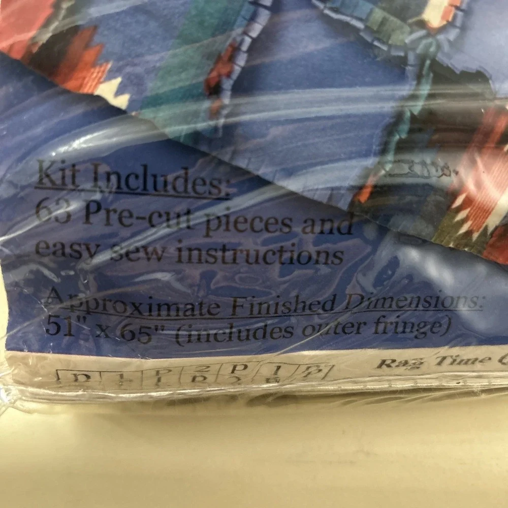 Jo-Ann Exclusive Fleece Rag Time Quilt Kit Aztec Pattern Easy Sew 51x65 New